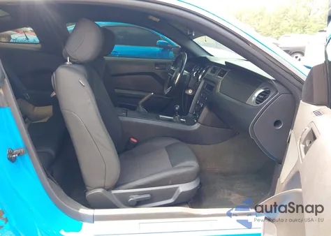 2014 Ford Mustang Gt z USA, uszkodzony, nr VIN 1ZVBP8CF2E5234974